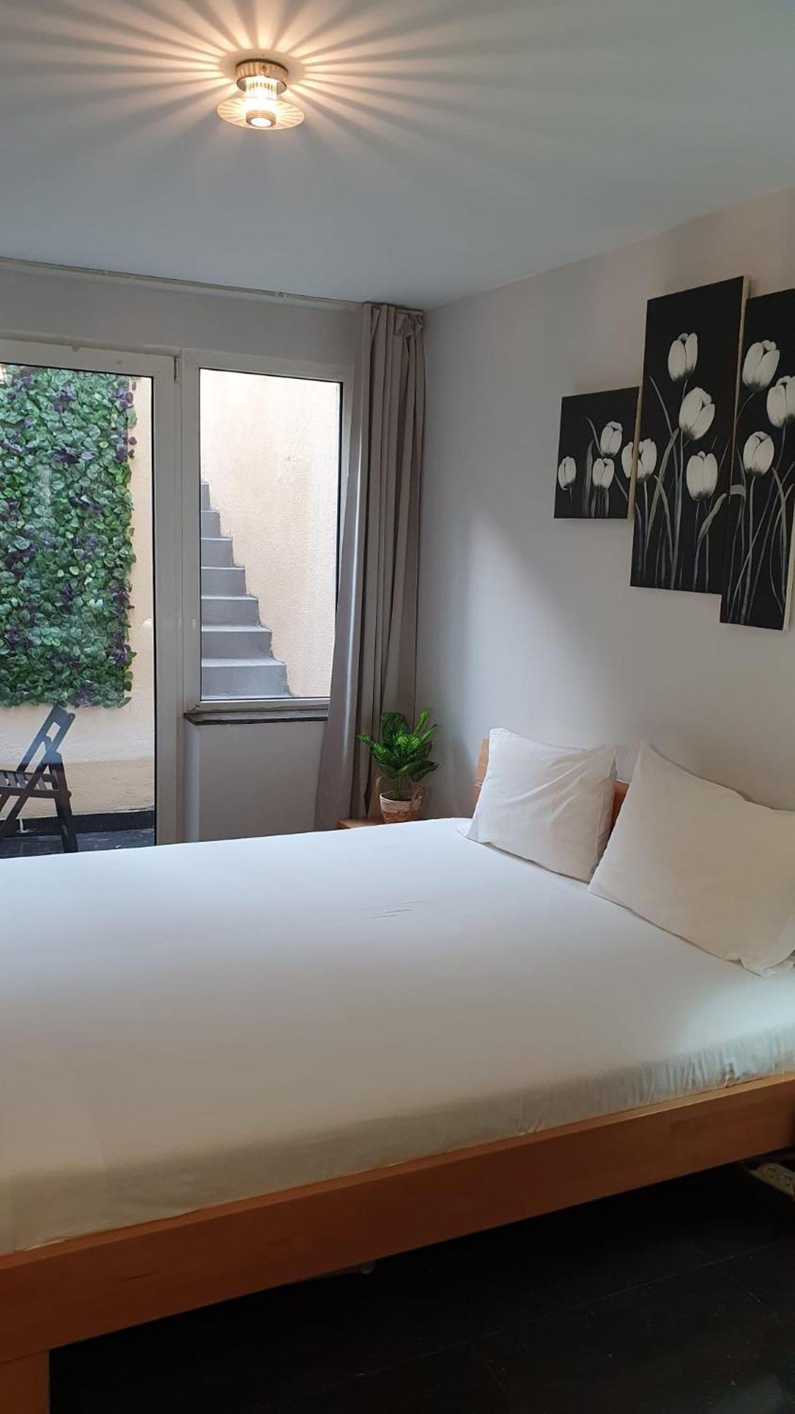 Marie Therese * Brussels